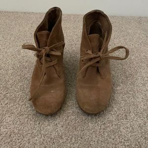 Gianni Bini suede wedges